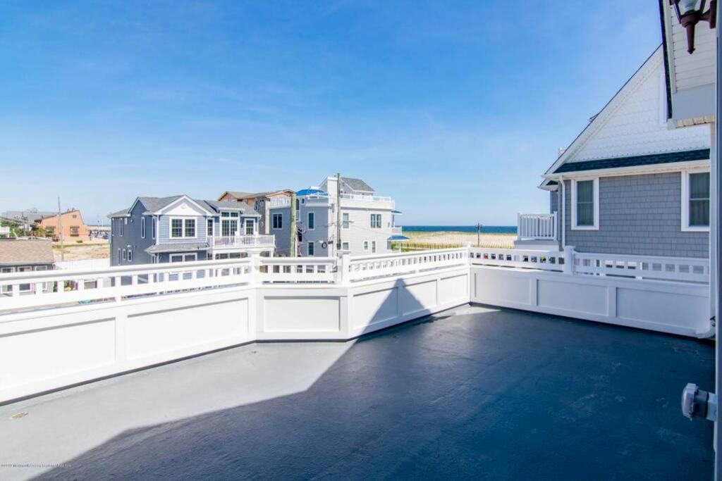Ocean And Beach Views From Five Decks In Ortley Beach Seaside Heights Ngoại thất bức ảnh